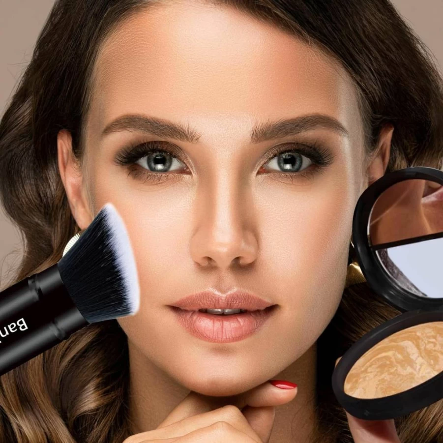 Banidy Retractable Kabuki Makeup Brush - Travel-Friendly Face Brush for Foundation, Powder, Blush & Cream, Cruelty-Free with Cover (1 Piece)