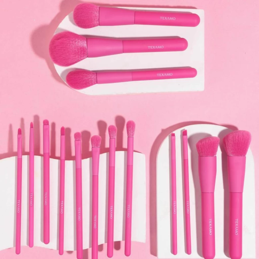 TEXAMO 15-Piece Premium Synthetic Makeup Brush Set for Foundation, Blush, Highlighter & Concealer - Travel-Friendly Hot Pink Makeup Brush Kit
