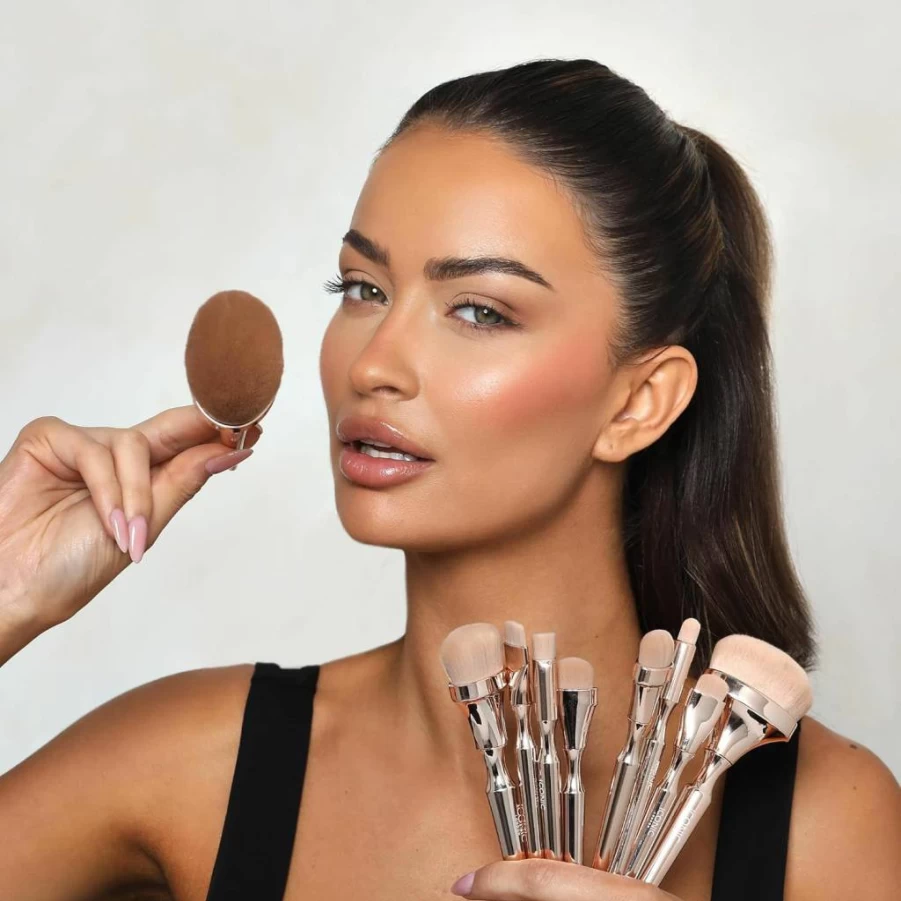 ICONIC LONDON Professional Makeup Brush Set for Blending, Buffing & Polishing – Luxury Cosmetic Brushes