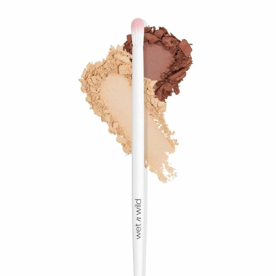 Wet N Wild Flat Top Kabuki Brush - Dense Synthetic Bristles for All Makeup Formulas, Ergonomic Handle for Precise Application
